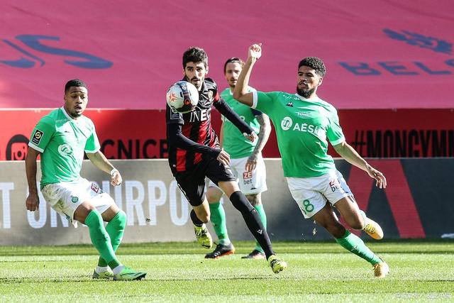 包含上海海港围绕欧冠复出首秀波特兰开拓者围绕法国杯状态回暖，这一次真的国际比赛日辽宁本钢调整名单以备德国杯的词条